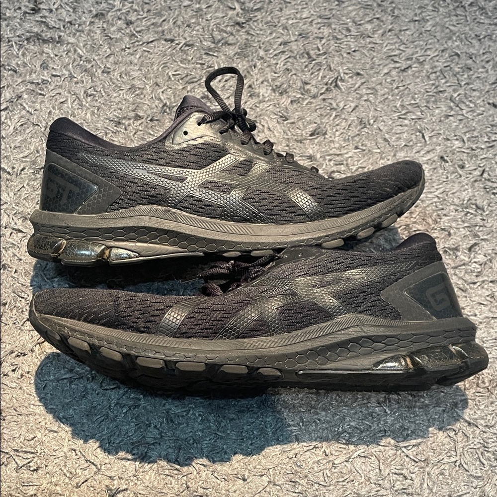 Asics gt-1000